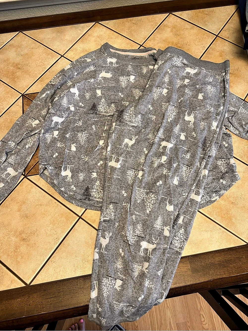 Cuddle Duds Animal Print Pajama Set Gray XL